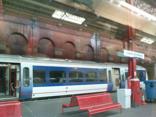 London Marylebone Station - Chiltern train to High Wycombe